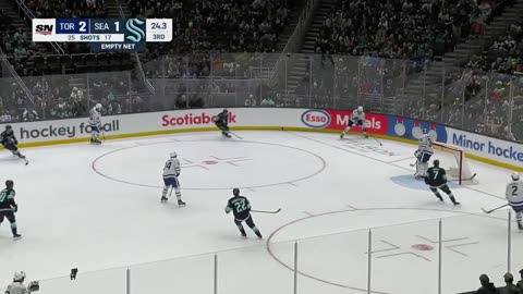 Jake McCabe with a Short Goal vs. Seattle Kraken