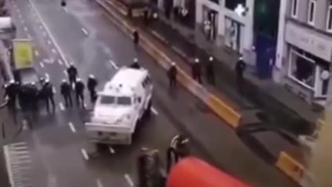 #Farmers, in #Brussels, take battle formation as they spray the cops with liquid shit.