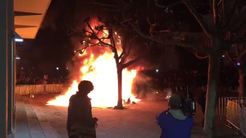 Feb 1 2017 Berkeley Milo's speech 1.5.3 Antifa fire and fireworks