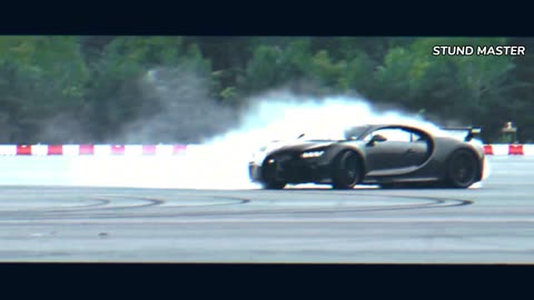 BUGATTI CHIRON DRIFTING USA HIGHWAY