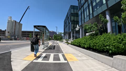 SEAPORT Boston nice lanes some areas cut itLOOSE and open UP🚴🚴🏽‍♀️🚴🏻💥Boston Bike