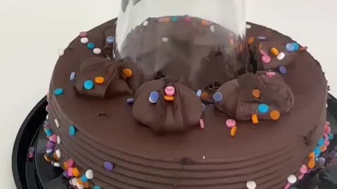 Would you eat cake like this_