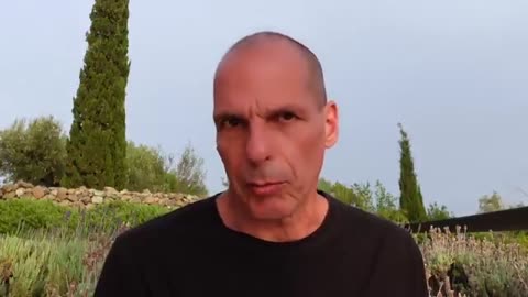 Varoufakis: "Biden, Johnson, Merkel: you are intentionallly killing Julian Assange's body."