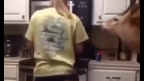 Funny kitchen video 😂🤣😂🤣😂