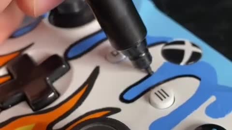 Custom Xbox Controller using Posca Markers!