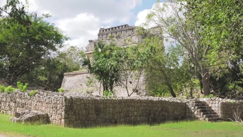 CHICHEN ITZA _ Mexico's Wonder Of The World!