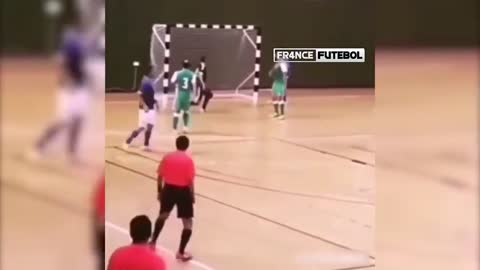 FOOTBALL_FAILS.mp4 🤣