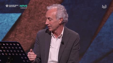 Travaglio in tv dice il suo punto di vista in vista delle elezioni europee di giugno 2024 bisogna ricordare alla gente che a giugno 2024 voteranno per il parlamento europeo e che si è in campagna elettorale