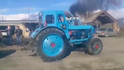 Hummer vs Tracktor zakatala kavkaz