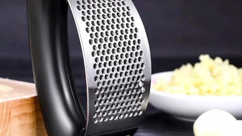 Garlic grater