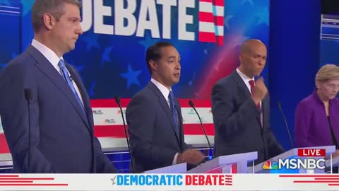 Booker speaking Spanish at Dem debates