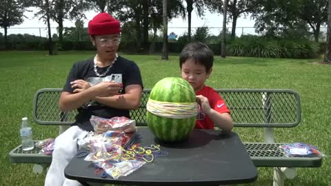 WATERMELON vs 500 RUBBER BANDS!! Funny!