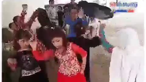 Beautiful random dance...