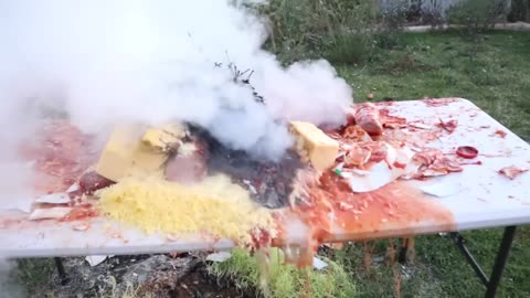 How To Make a Cheeseburger Pizza