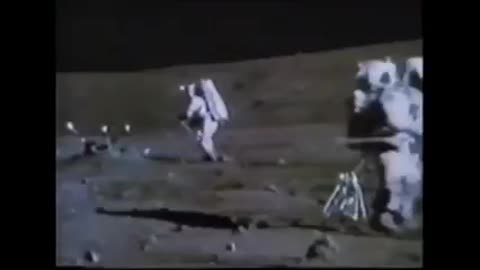 Fake Moon Landing - Earth is flat