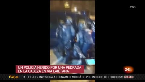 Un Policía Nacional, inconsciente tras recibir pedrada en la cabeza de separatistas