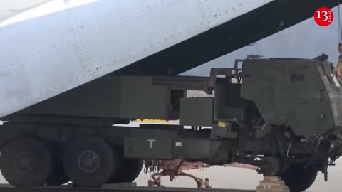 A Ukrainian M142 HIMARS being loaded into an An-124 having received shrapnel damage