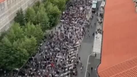 TRIESTE 🇮🇹 IMPONENTE MANIFESTAZIONE NO GREEN PASS ‼️