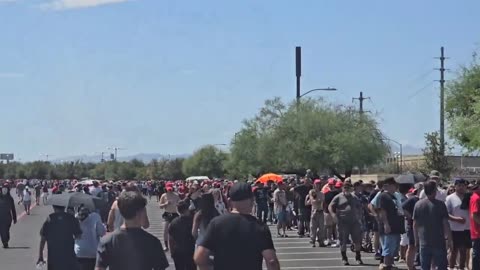 Literally, tens of thousands of people waiting in over 100 degree heat 🥵