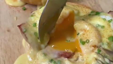 Eggs Benedict 🥚 | Amazing short cooking video | Recipe and food hacks