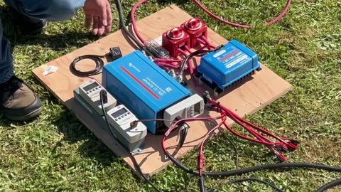 Portable Solar Power Module Version 1.0 (First Video)