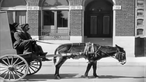 Charlie Chaplin- Piano Delivery