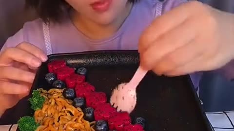 Chinese Mukbang | ASMR Eating Show | Fire Noodle, Calamari, Oysters