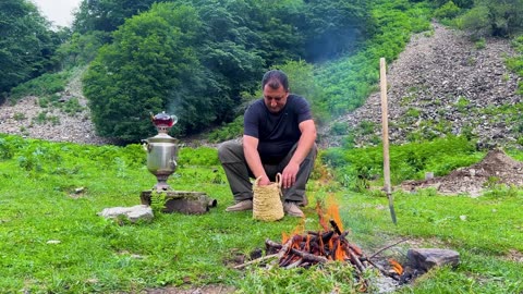 "Unearth the Culinary Marvel: Roasting a Giant Bull Underground, Lifted Only by an Excavator!"