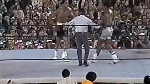 Muhammad Ali vs Ken Norton III - Sept. 28, 1976 - Entire fight - Rounds 1 - 15