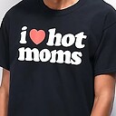 I_heart_hot_moms