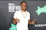 BOOSIEUNCUT