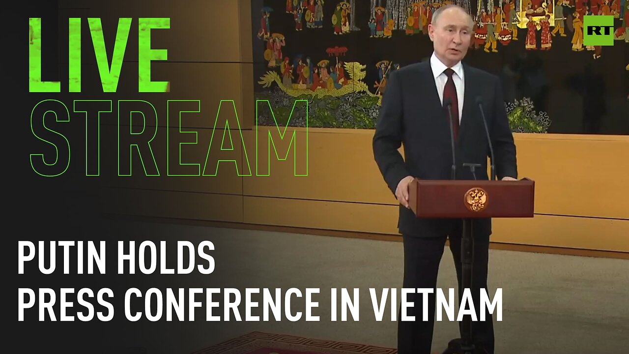 Putin holds press conference in Vietnam