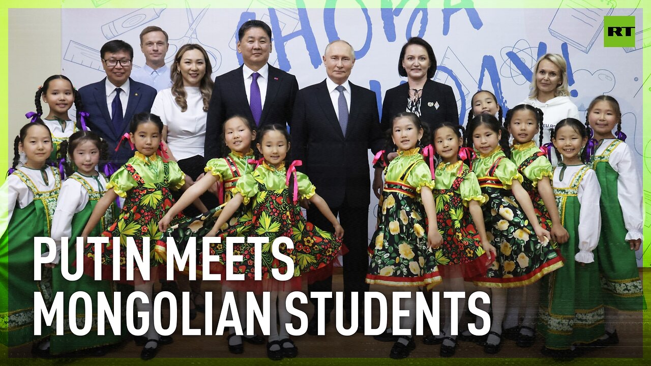 Putin meets schoolchildren in Ulaanbaatar