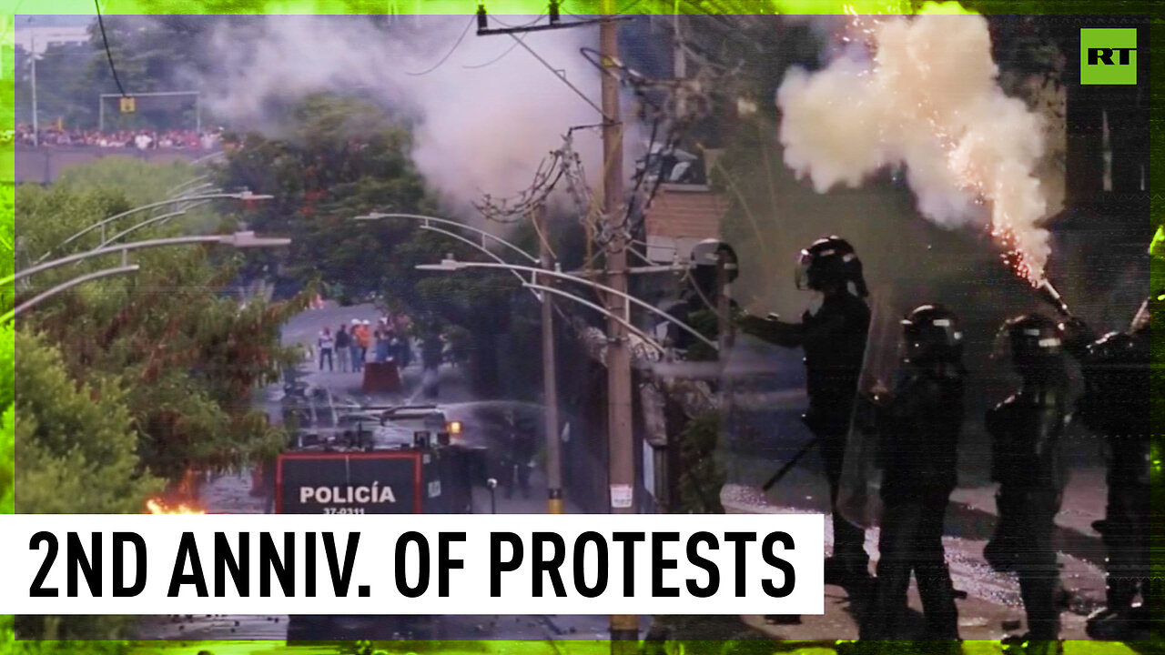 Police fire tear gas at protesters in Medellin