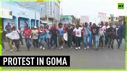 Police fire tear gas at protesters in Congo