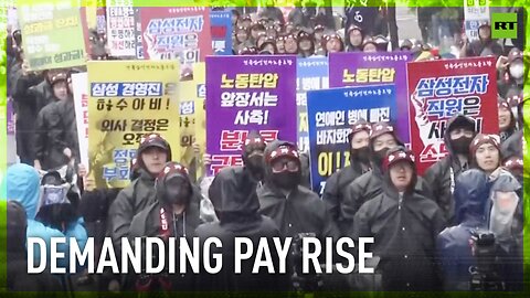 Samsung workers clad in black begin three-day strike