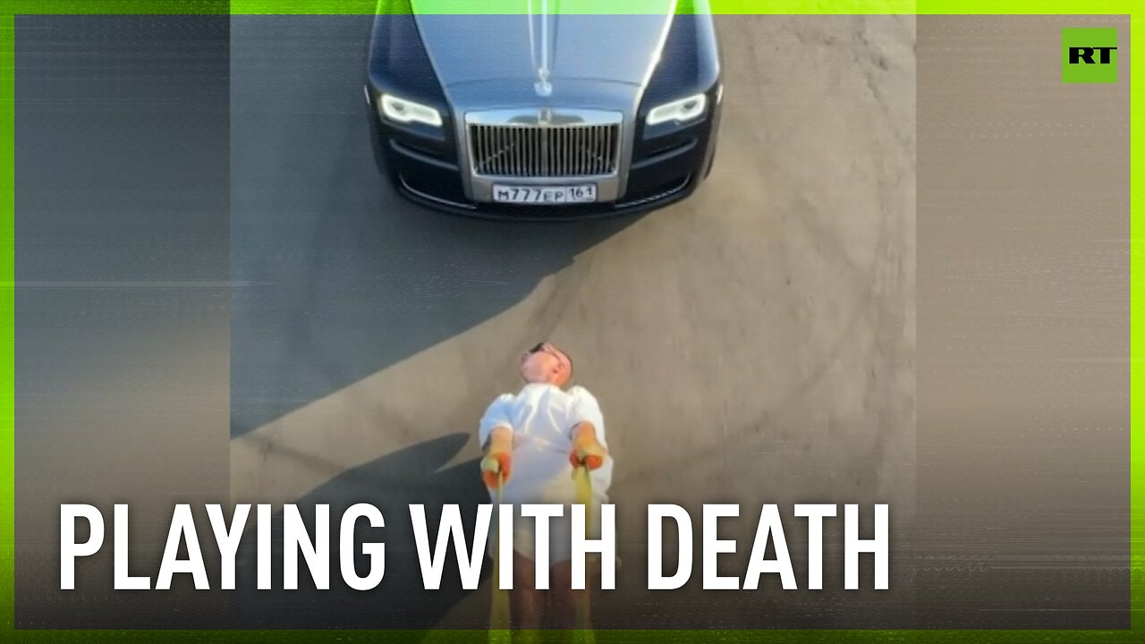 Russian daredevil narrowly escapes death during stunt