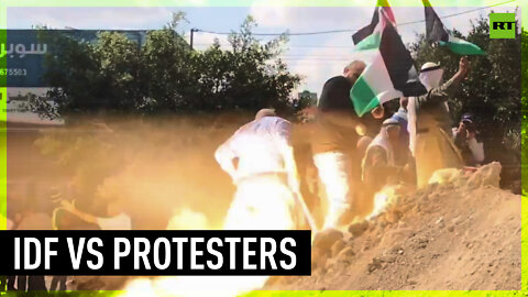 Stun grenades fired amid rally for reopening roads to Nablus
