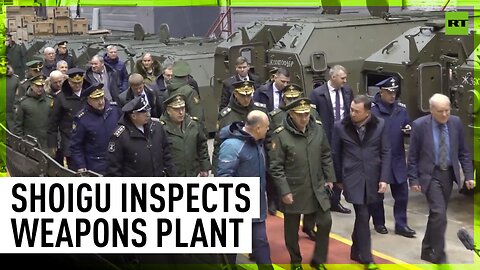 Shoigu visits self-propelled artillery plant in Yekaterinburg