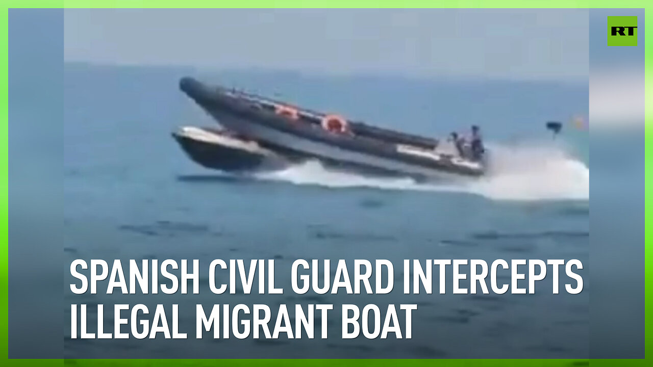 Spanish Civil Guard intercepts illegal migrant boat