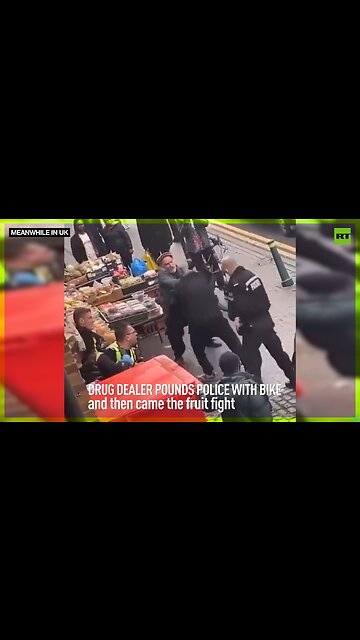 Drug dealer pounds police with bike