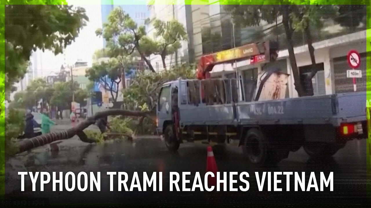 Typhoon Trami brings heavy rain and strong winds as it approaches Vietnam coast