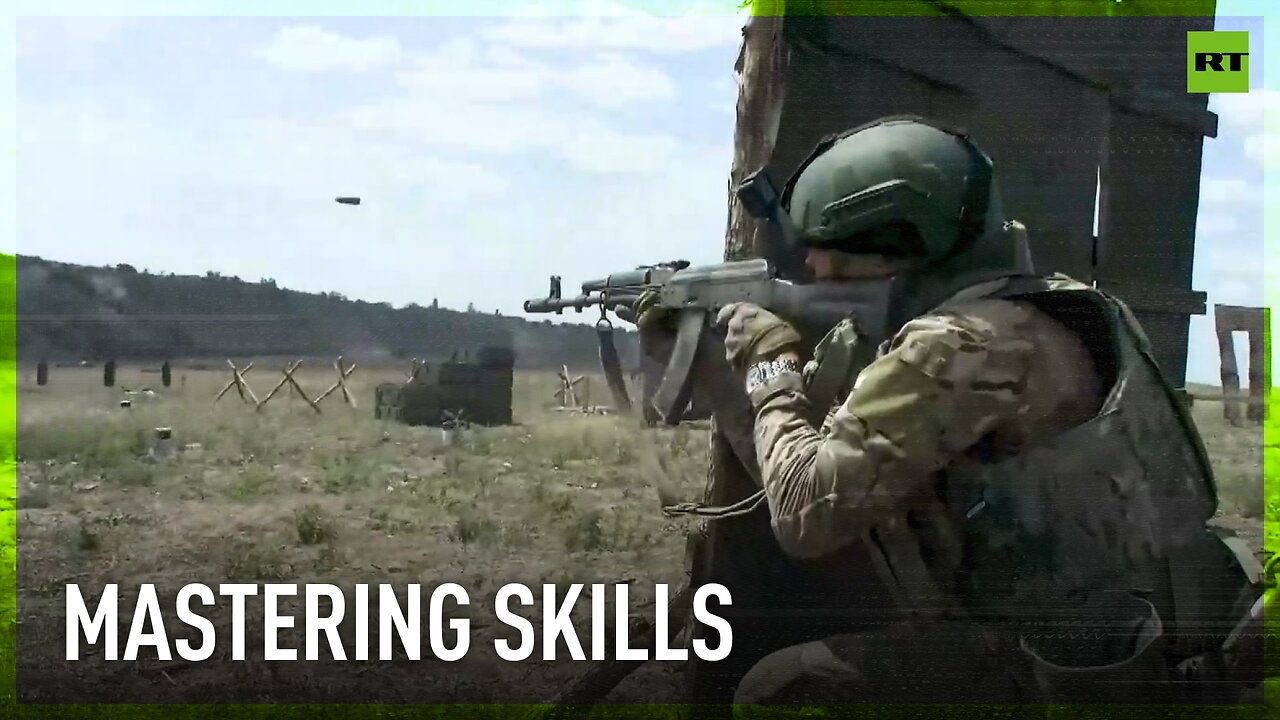 Russian riflemen hone tactical shooting skills