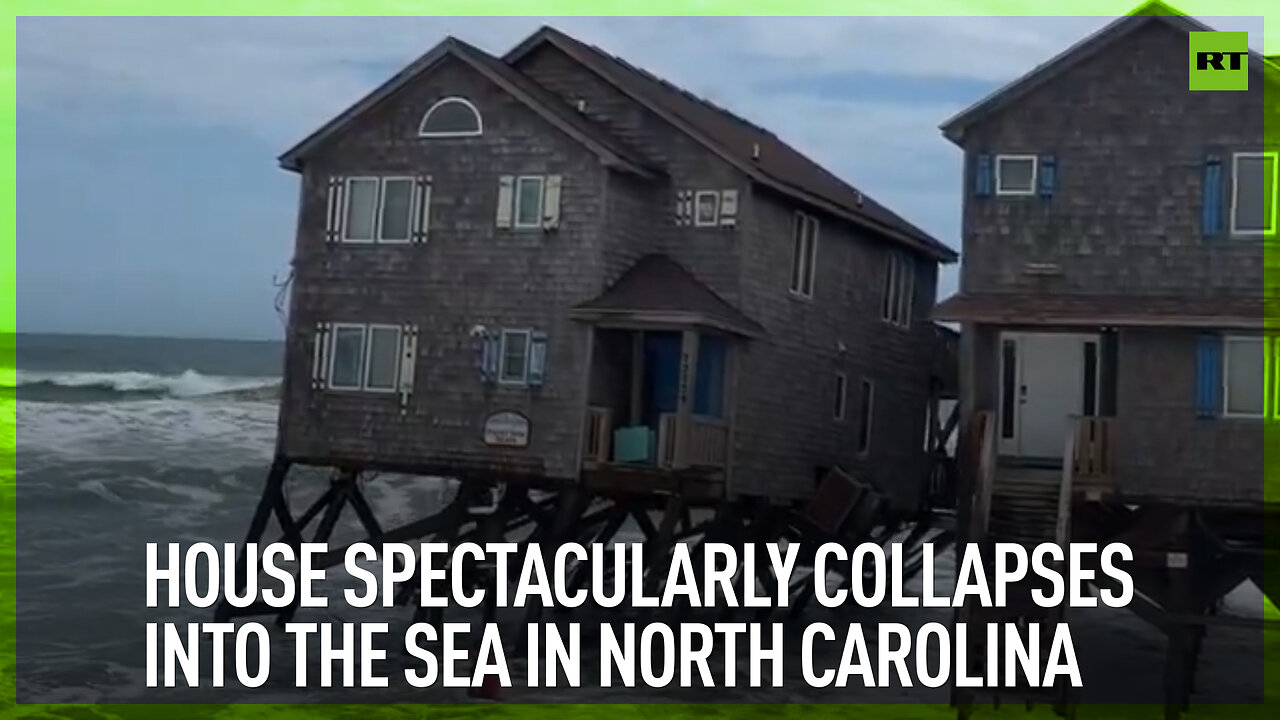 House spectacularly collapses into the sea in North Carolina