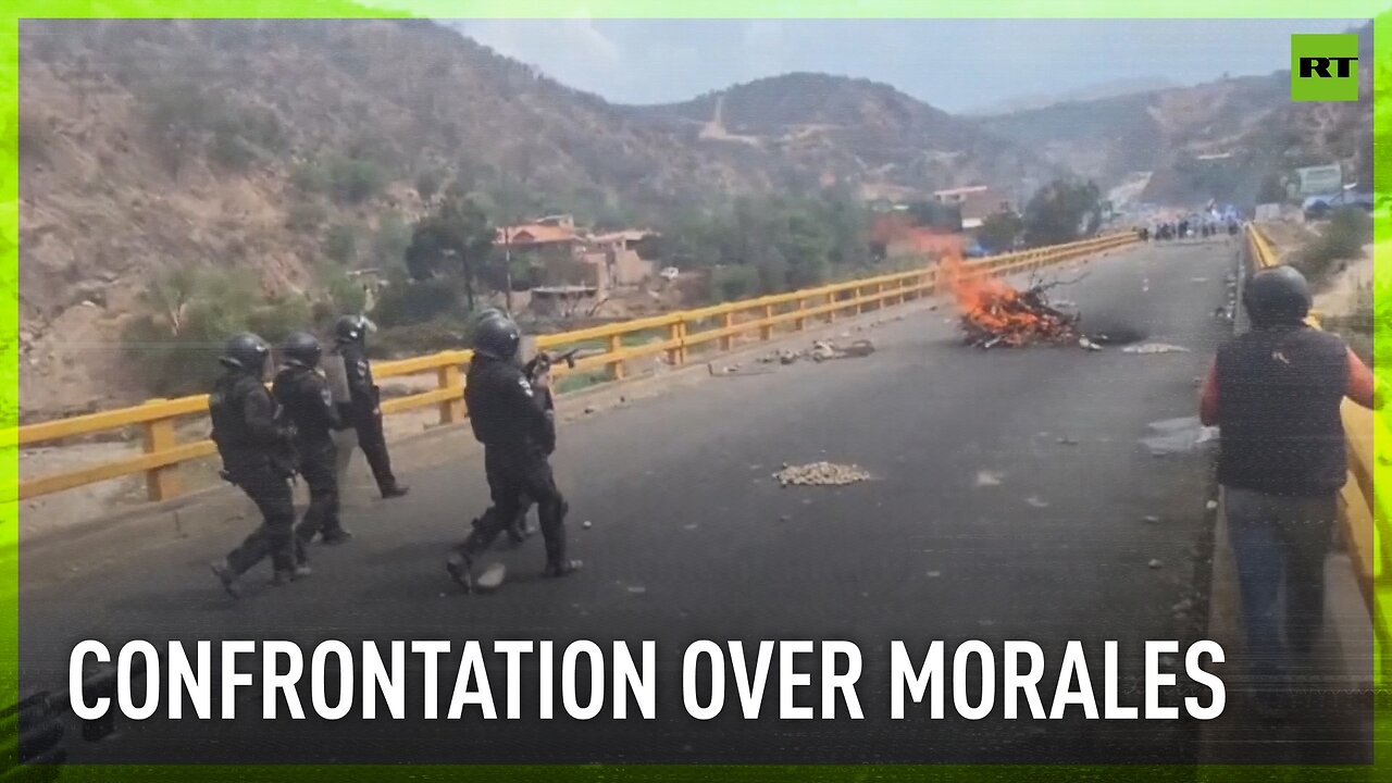 Bolivian cops clear pro-Morales blockade