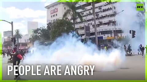 Police fire tear gas at anti-tax protesters in Kenya's capital
