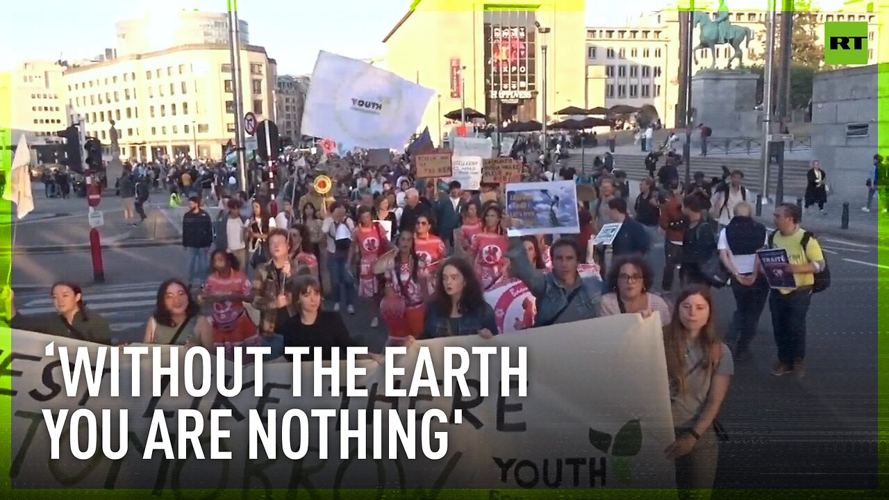 Hundreds join climate protest in Brussels ahead of UN climate summit