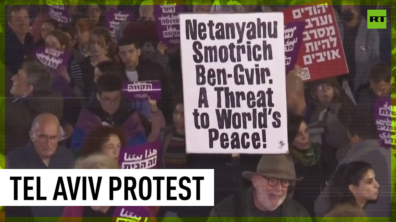 ‘Crime Minister’: Protesters demonstrate against Netanyahu in Israel