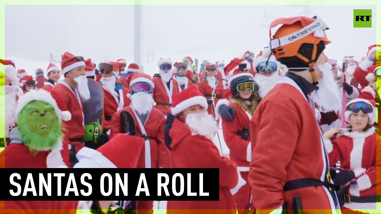 Hundreds of Santa Clauses take part in mountain charity auction in Maine