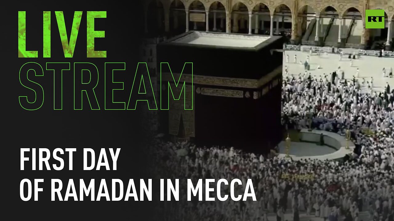 Thousands of Muslims come to Mecca as Ramadan begins